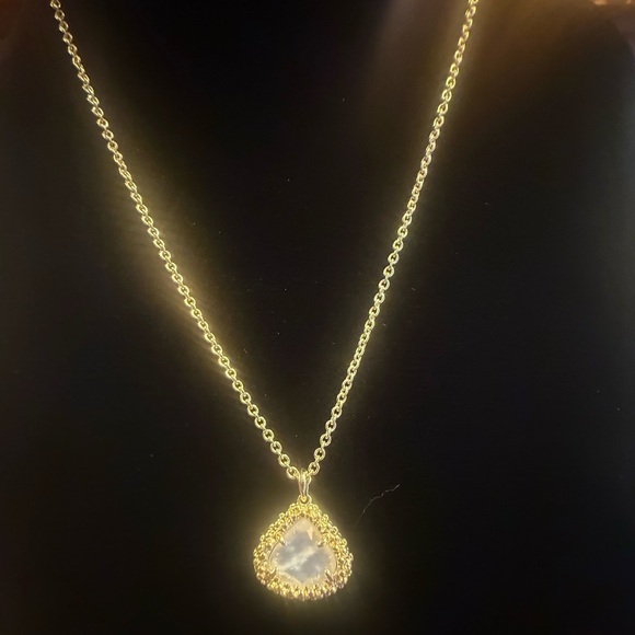 NWT Kendra Scott 14k Gold White Mother of Pearl Kendall 16” Necklace w/ Dustbag - Picture 3 of 11